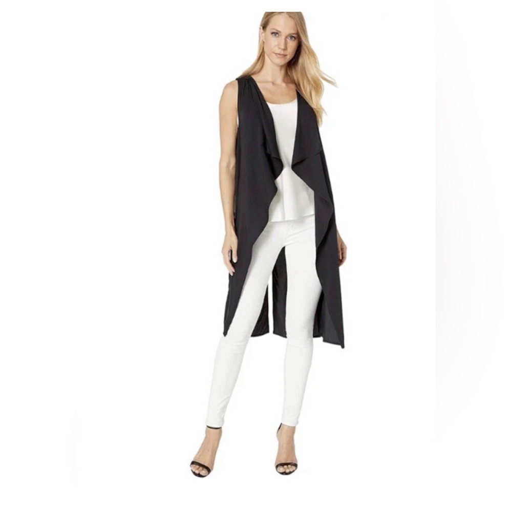 BCBGMaxAzria Black sleeveless draped vest - Picture 1 of 11